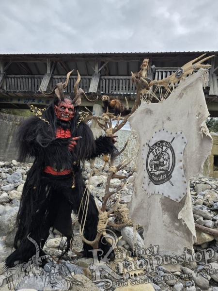 Neuer 3 Teiler Schwarz Rot