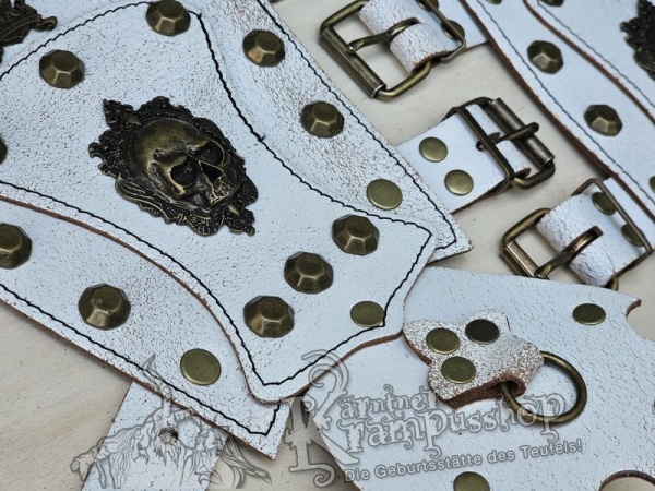 Handgamaschen Weiss Modell Ornament Skull Gross