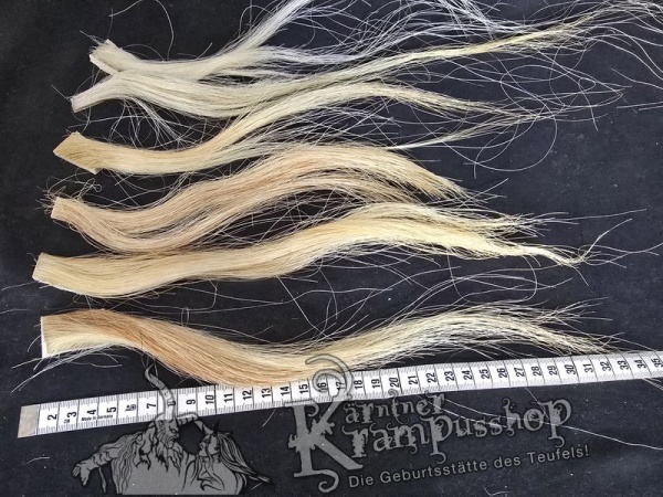 Zugeschnittene Pferdeschweif Strähnen Weiss