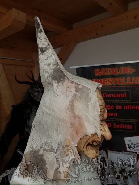 Spitzkaputze Grau Ledrig Antik