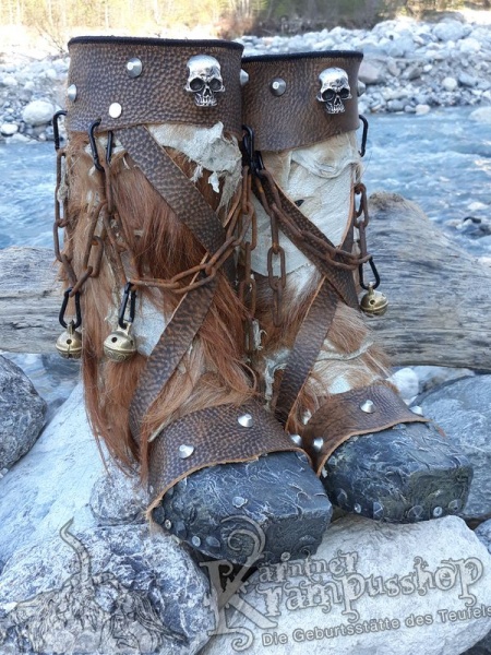 Krampusstiefel mit Kappen Hellbraun Gefalzt