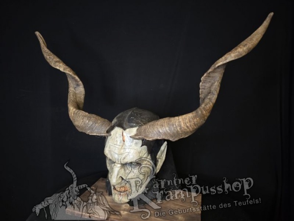 Ziegenbockhörner aus der Region Ampulien