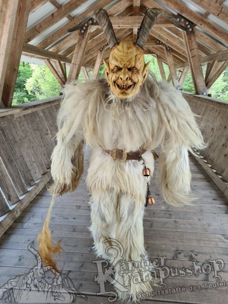 Hose Jacke mit Yak und Pferdeschweife