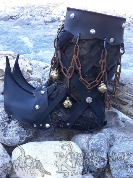 Krampusstiefel mit Spitzen Schwarz