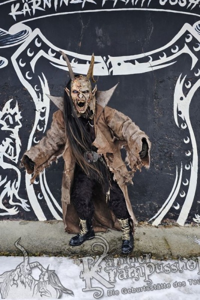 Mantel Braun weit geschnitten Neu