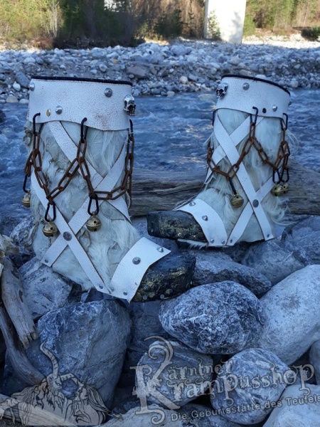 Krampusstiefel mit Kappen Weiß Gefalzt