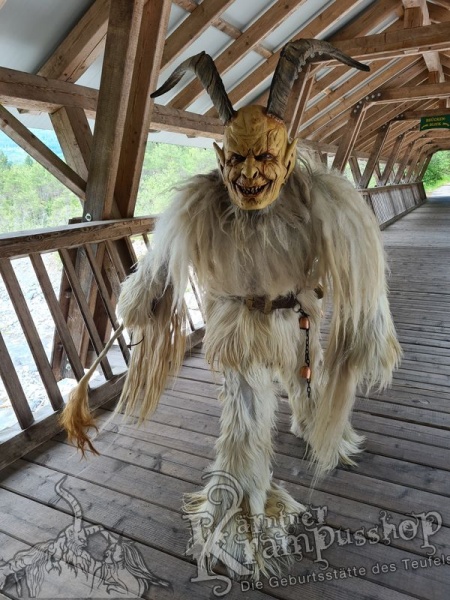 Hose Jacke mit Yak und Pferdeschweife