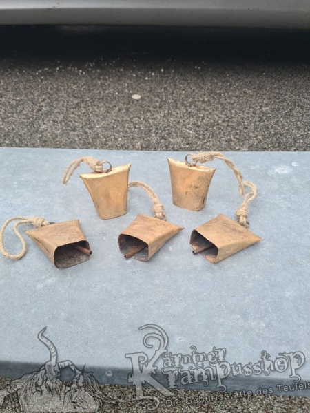 Urige Kuhbeutel eckig Antik am Strick Abverkauf