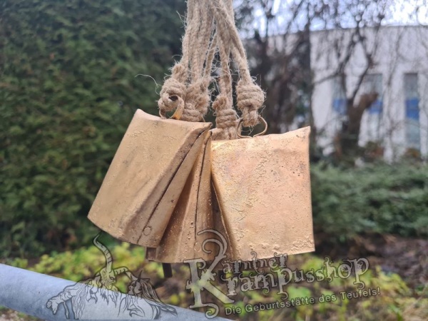 Urige Kuhbeutel eckig Antik am Strick Abverkauf