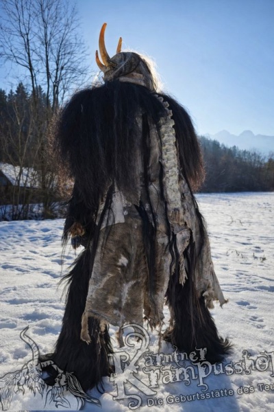 Hose Pullover mit Überwurf und Rückenpanzer Neu