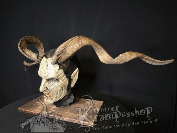 Ziegenbockhörner aus der Region Ampulien