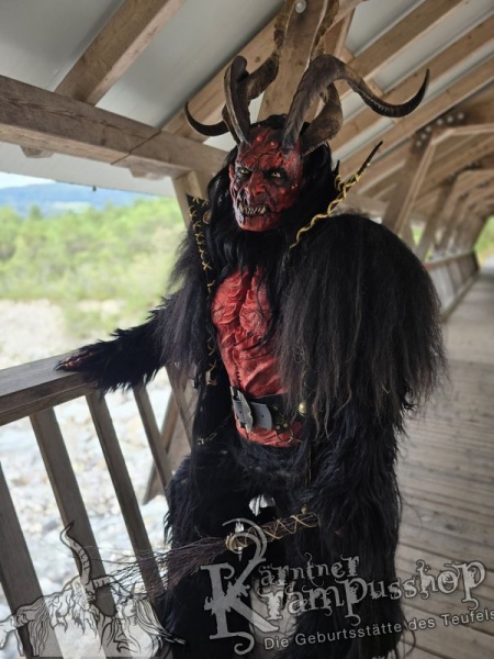 Neuer 3 Teiler Schwarz Rot