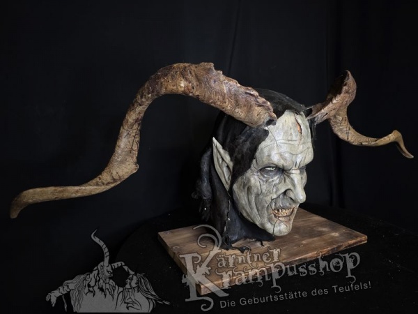 Ziegenbockhörner aus der Region Ampulien