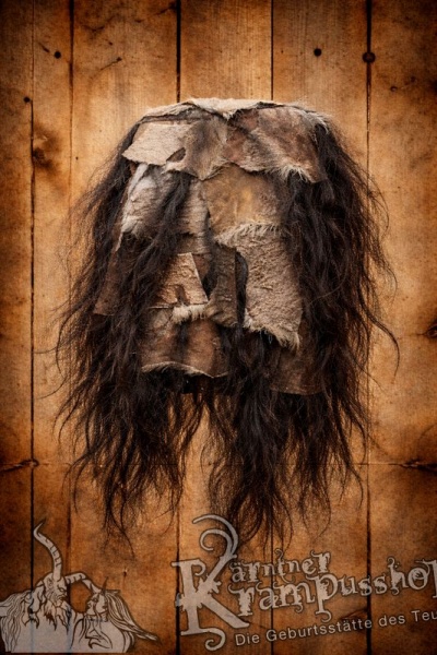 Kopffell Braun Fetzig mit Schwarzen Yaksträhnen