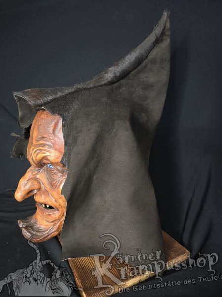 Kaputze SCHWARZ Ledrig SPITZ nach OBEN