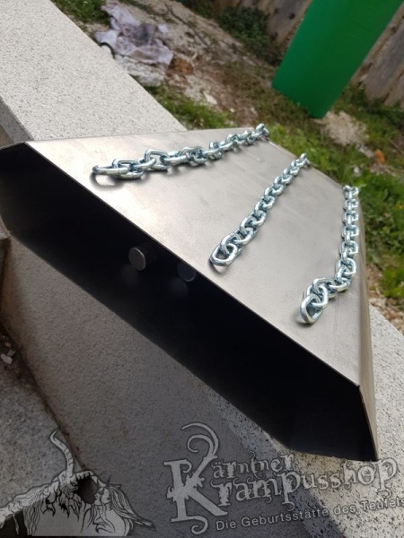 Balken-Trichterglocke Gross Blank mit Kette