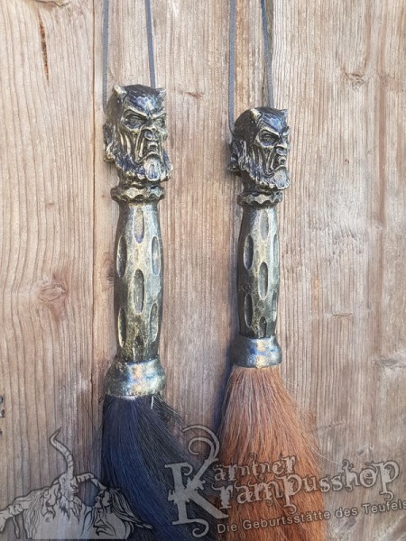 Pferdeschweif mit Stilgriff Belzebub