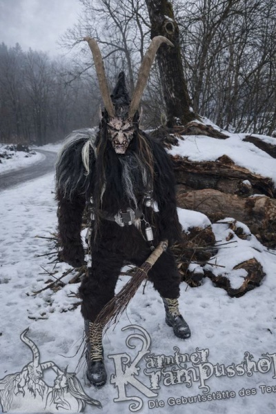 Hose Jacke Braun mit Yak Sofort Lieferbar!