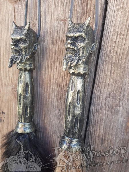 Pferdeschweif mit Stilgriff Krampus