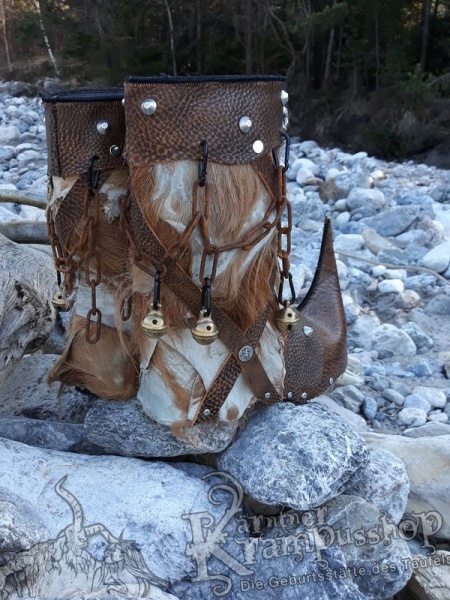 Krampusstiefel mit Spitzen Hellbraun Gefalzt