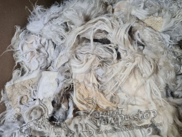 Weisse Fell Reste Islandschaf Langhaar