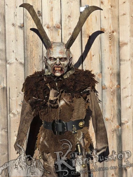 Schichtige Frackjacke