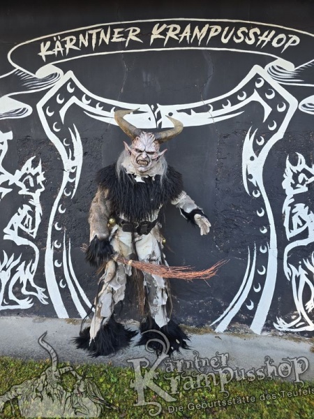 Neuer 2 Teiler Grau Fetzig