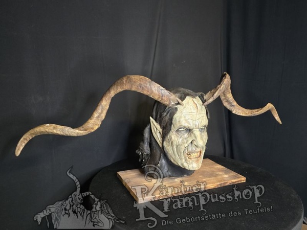 Ziegenbockhörner aus der Region Ampulien