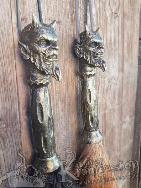 Pferdeschweif mit Stilgriff Krampus