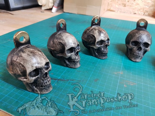 Hells Bells Schelle Totenkopf