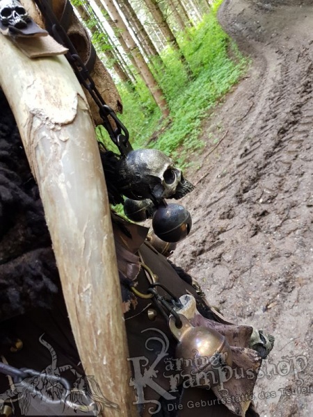 Hells Bells Schelle Skull