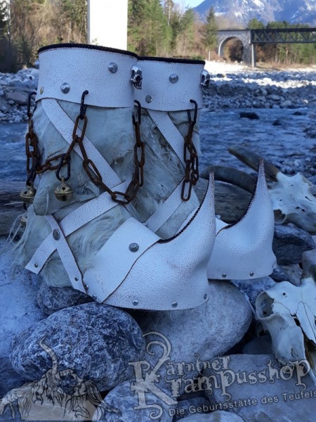 Krampusstiefel mit Spitzen Weiß gefalzt Antik