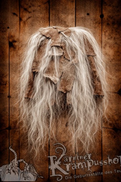 Kopffell Braun Fetzig mit Weissen Yaksträhnen