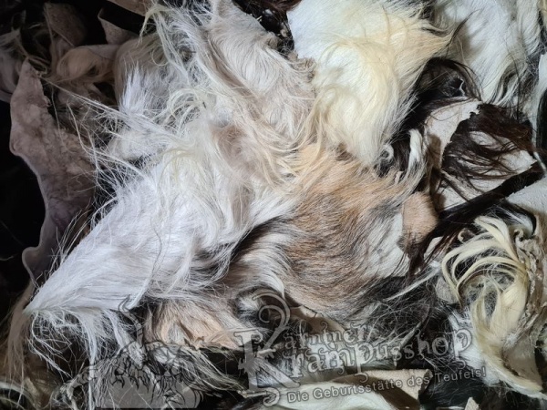 Farblich gemischte Fell Reste Ziege