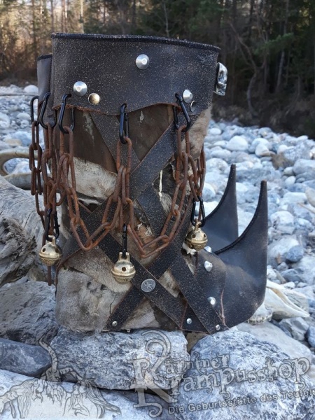 Krampusstiefel mit Spitzen Ledrig Braun Antik