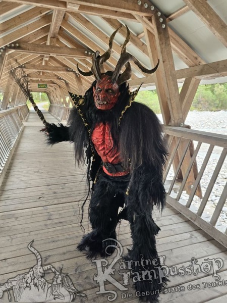 Neuer 3 Teiler Schwarz Rot