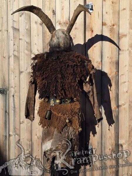 Schichtige Frackjacke