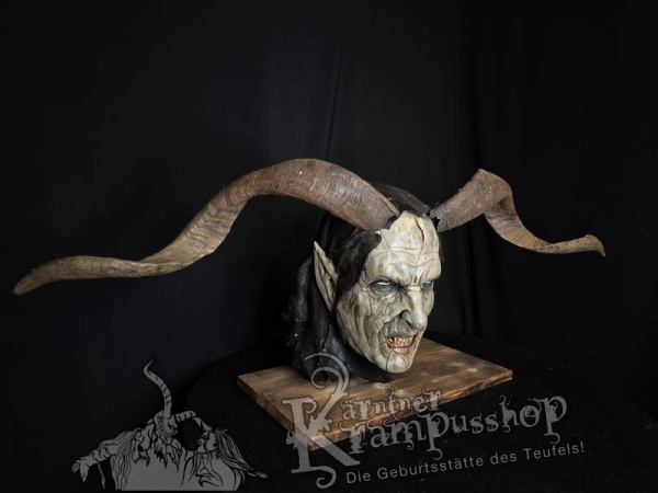 Ziegenbockhörner aus der Region Ampulien