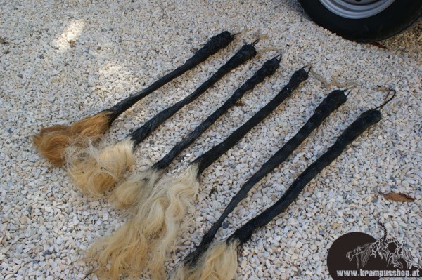 Latex Kuhschweife Farbe SCHWARZ