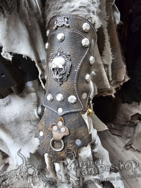 Handgamaschen Braun Modell Ornament Skull Gross