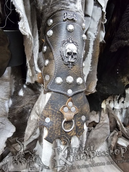 Handgamaschen Braun Modell Ornament Skull Gross