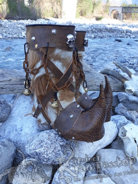 Krampusstiefel mit Spitzen Hellbraun Gefalzt