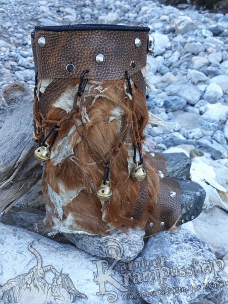 Krampusstiefel mit Kappen Hellbraun Gefalzt
