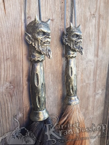 Pferdeschweif mit Stilgriff Krampus