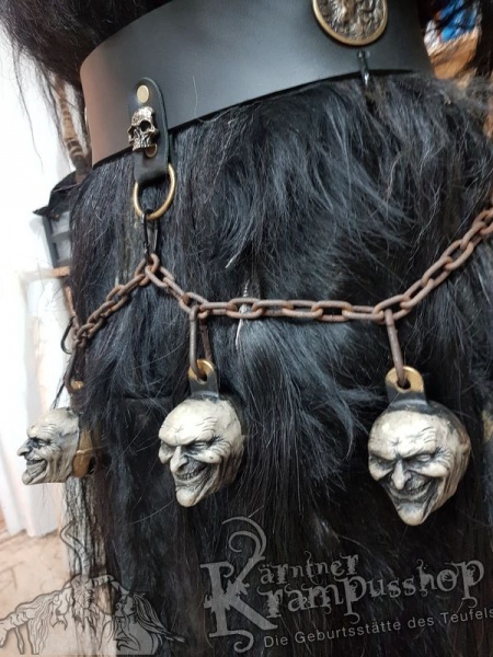 Hells Bells Schelle Krampus Grinser