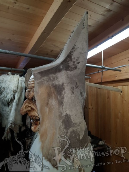 Spitzkaputze Grau Ledrig Antik