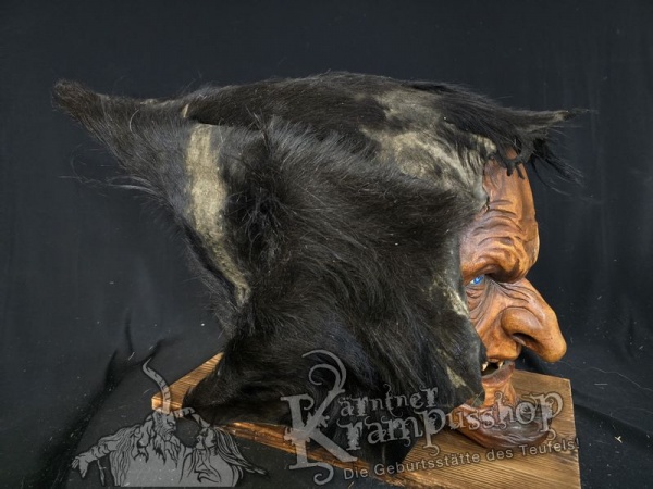 Kaputze SCHWARZ Rassiert SPITZ nach HINTEN