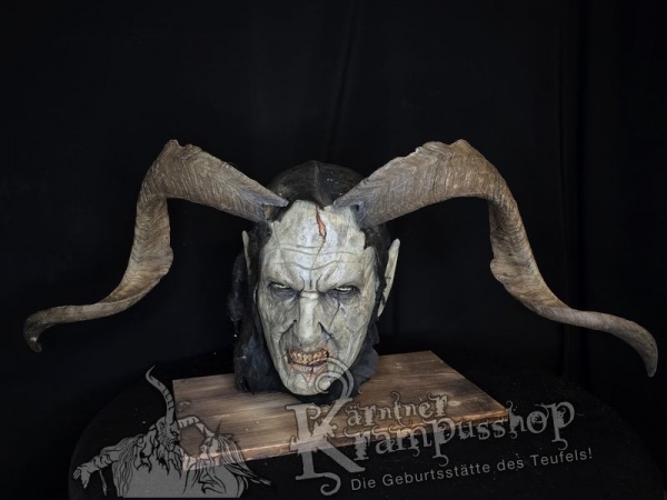 Ziegenbockhörner aus der Region Ampulien