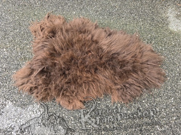 Schaffelle Langhaar Braun gefärbt
