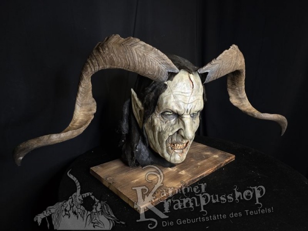 Ziegenbockhörner aus der Region Ampulien